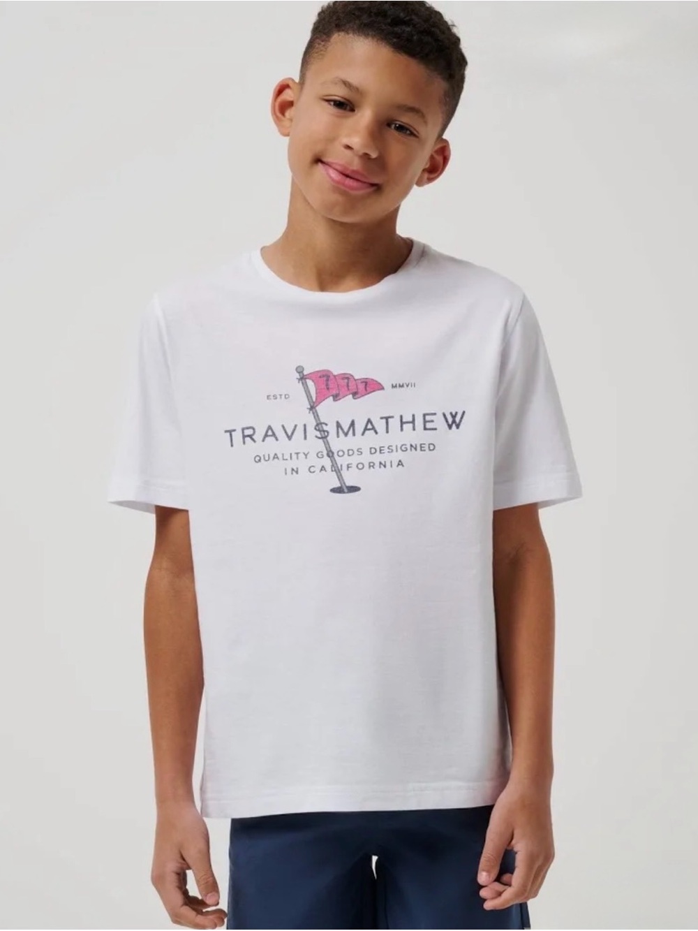 Travis Mathew Boys' White Logo Graphic Tee Size Large